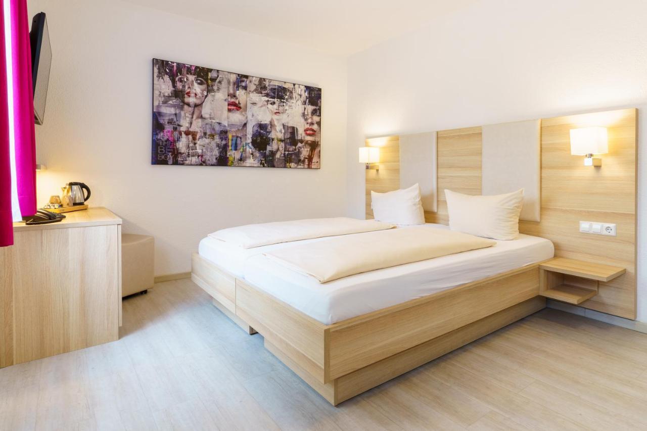 Hotel Rosenstein Heubach  Екстер'єр фото