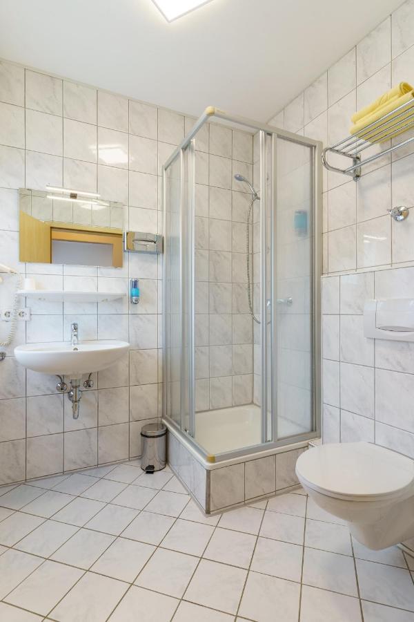 Hotel Rosenstein Heubach  Екстер'єр фото