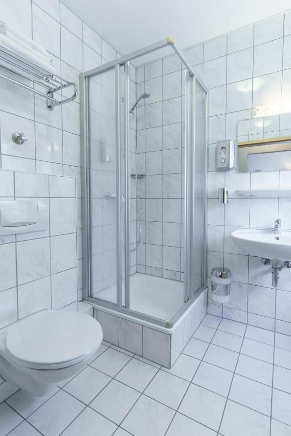Hotel Rosenstein Heubach  Екстер'єр фото