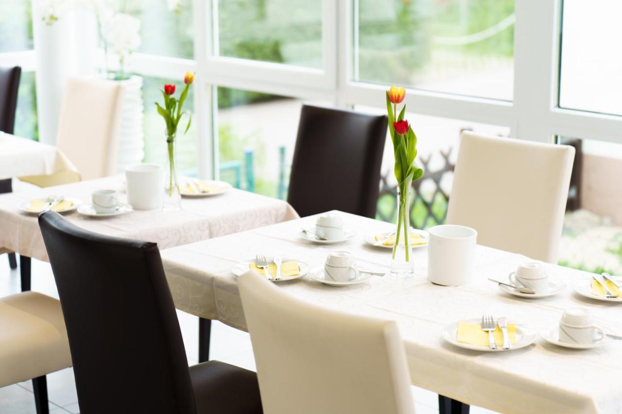 Hotel Rosenstein Heubach  Екстер'єр фото